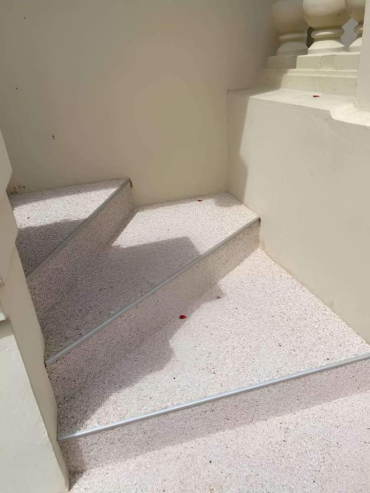 Moquette de pierre pour escaliers Rives-en-Seine