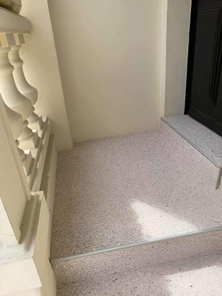 Pose moquette de pierre Rives-en-Seine