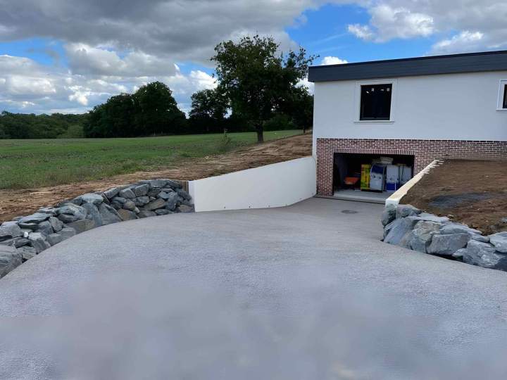 Aménagement extérieur personnalisé maison Rives-en-Seine