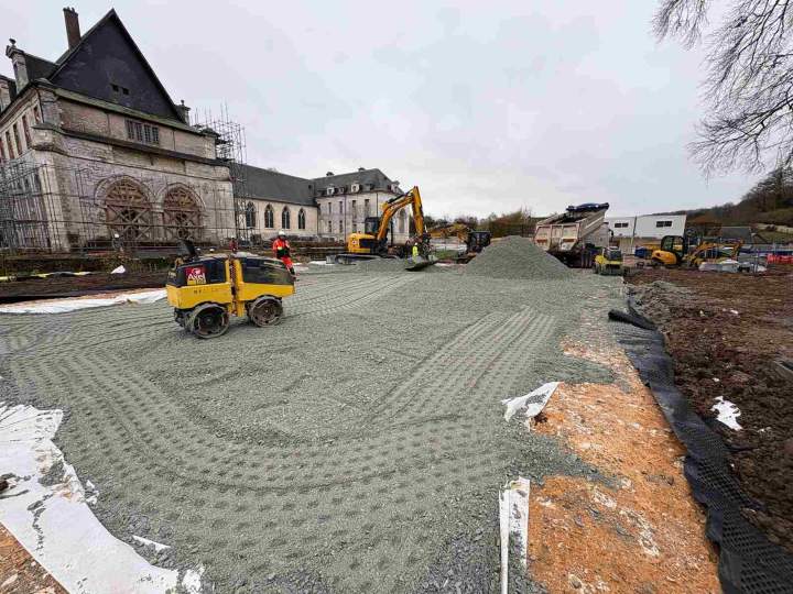 Terrassement terrain communal Rives-en-Seine