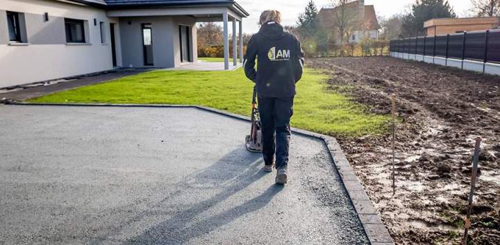 Terrassement et aménagement cour Rives-en-Seine